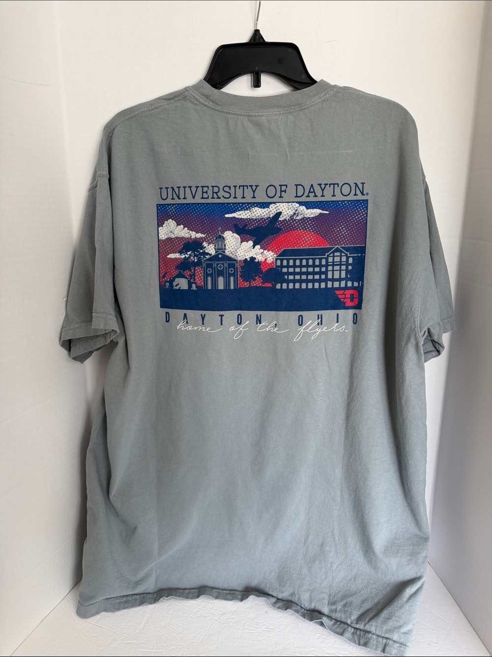 Dayton Flyers Logo Crewneck T-Shirt - Gray men’s size XL - Picture 2 of 7